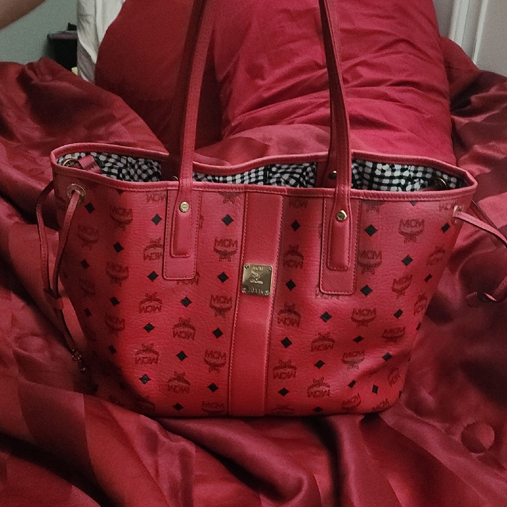 MCM Red TOTEBAG